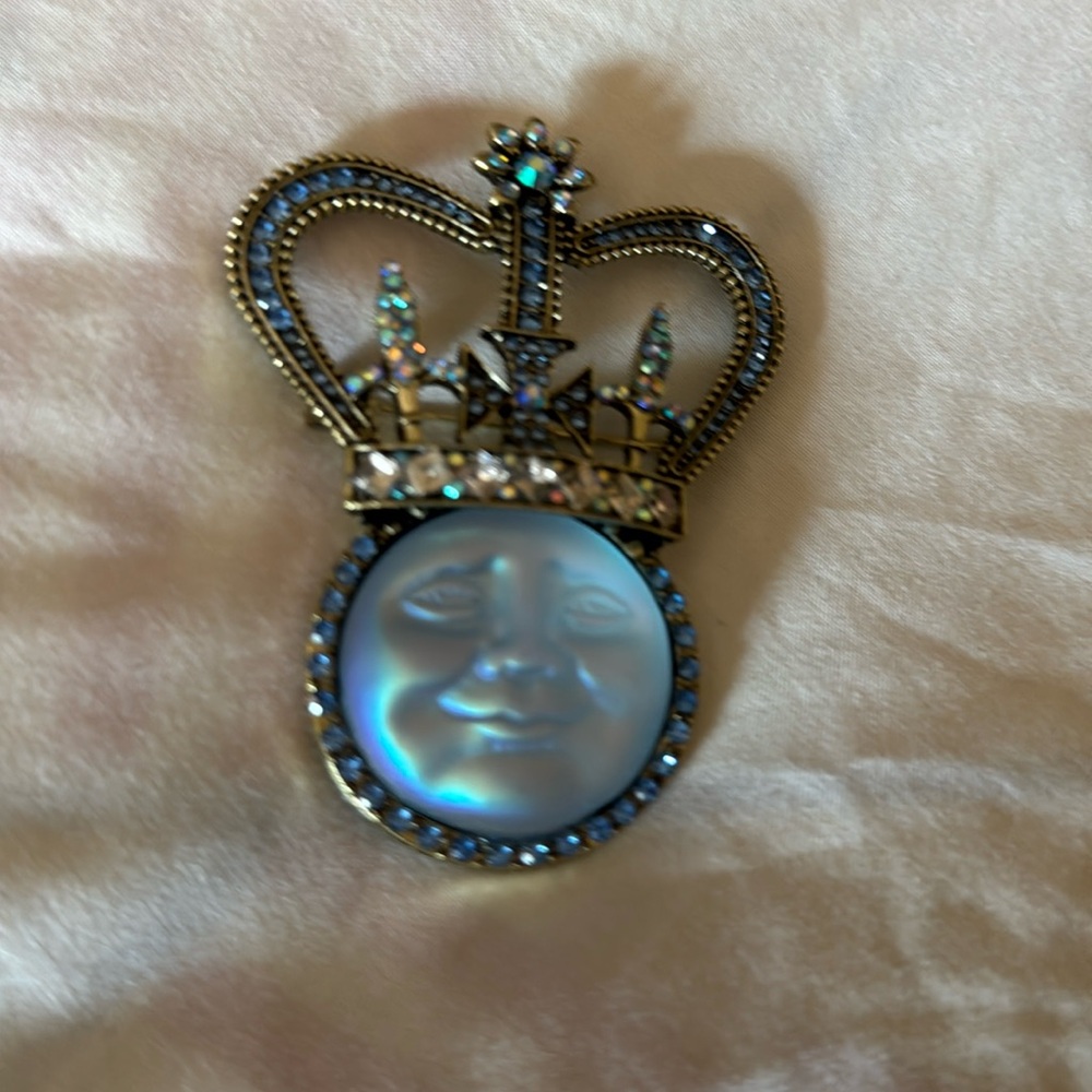 KIRK’S FOLLY PENDANT OR PIN